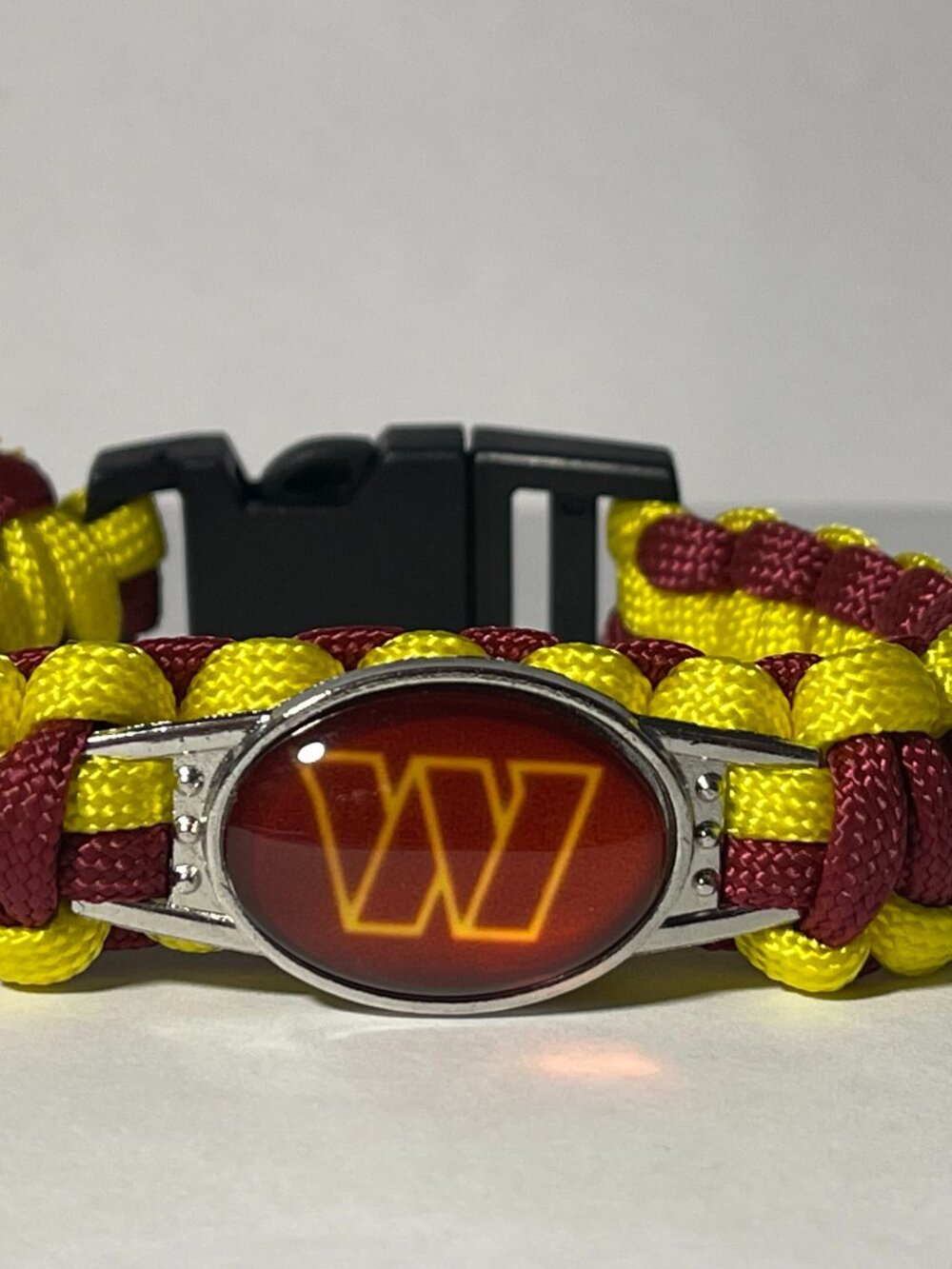 Washington Commanders NFL Paracord Bracelet NEW